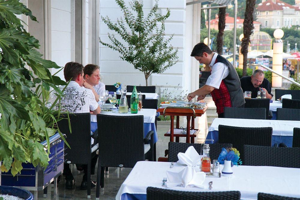 Hotel Galeb Opatija Luaran gambar