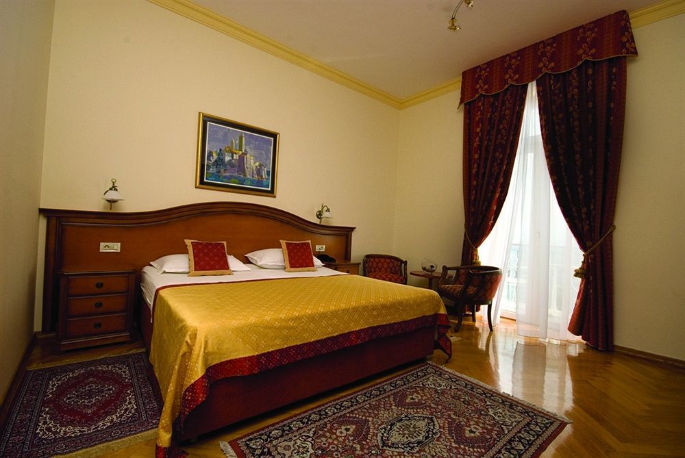 Hotel Galeb Opatija Luaran gambar