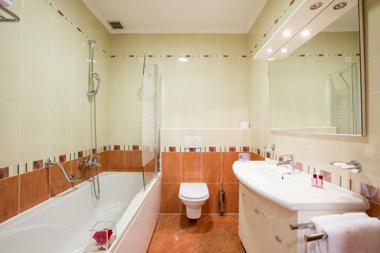 Hotel Galeb Opatija Luaran gambar