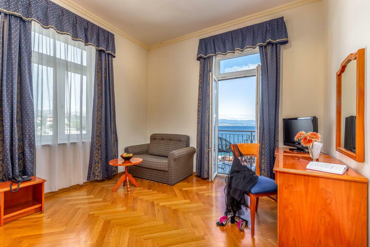 Hotel Galeb Opatija Luaran gambar
