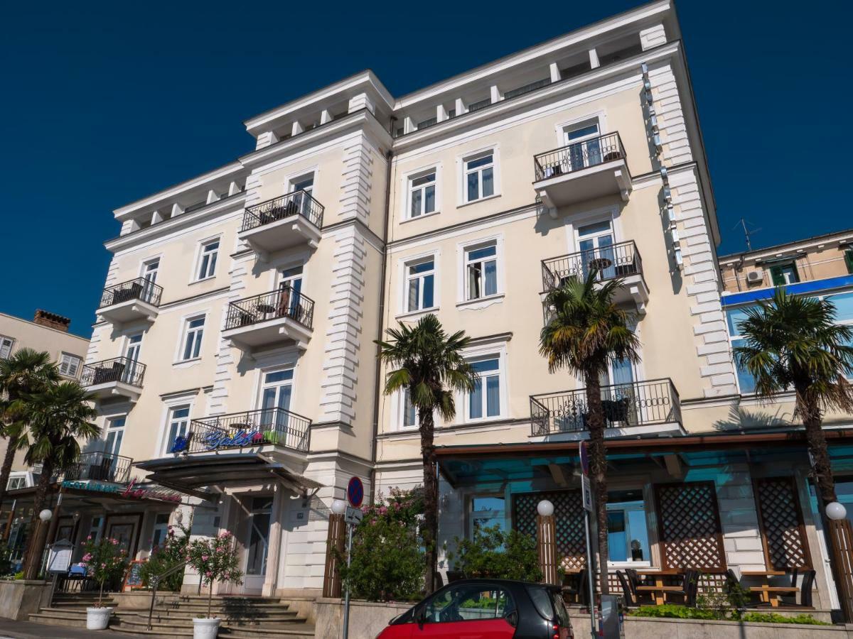 Hotel Galeb Opatija Luaran gambar
