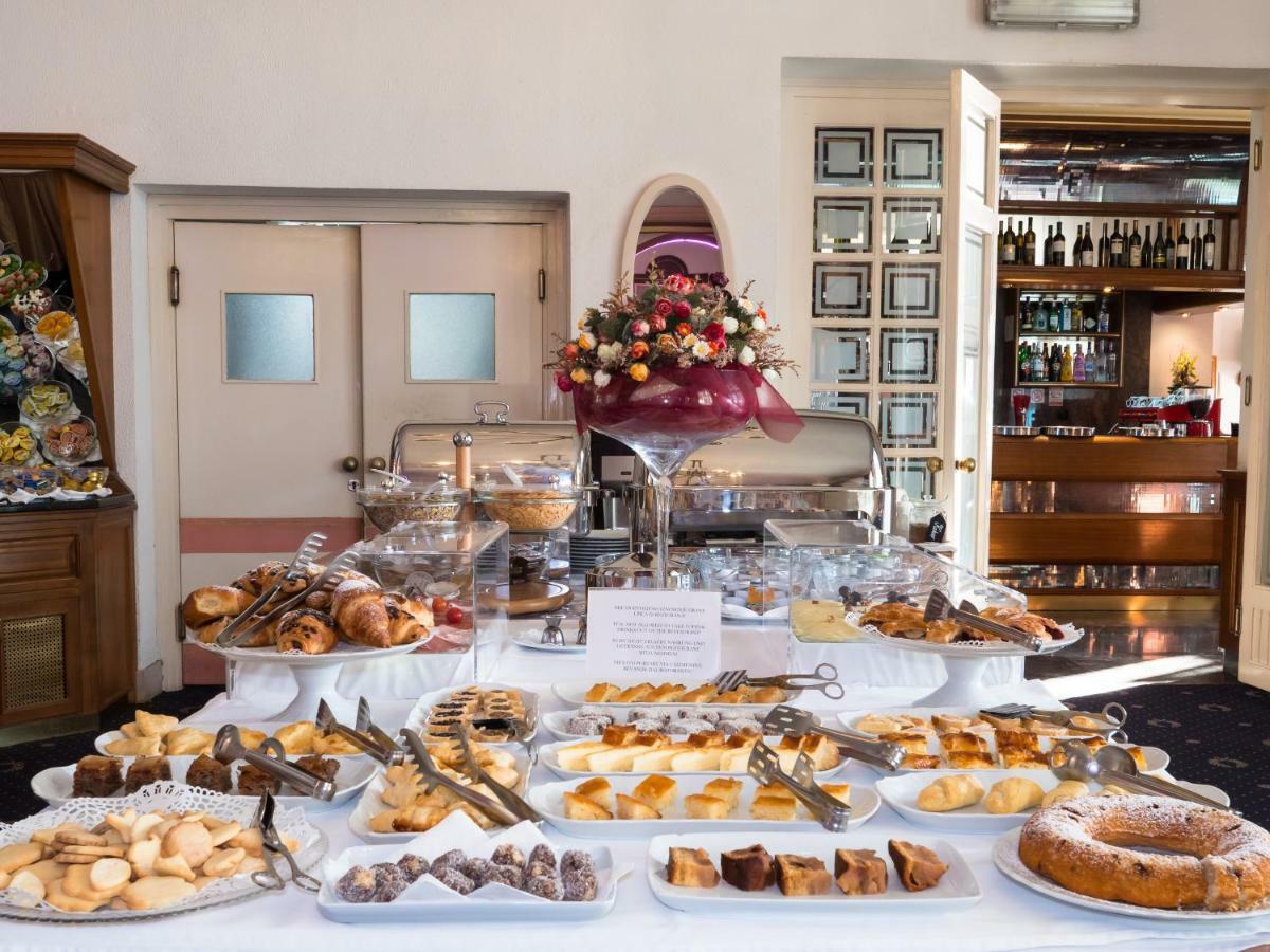 Hotel Galeb Opatija Luaran gambar